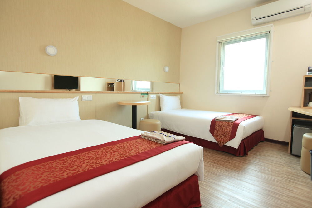 Super Hotel Yangon Exterior foto